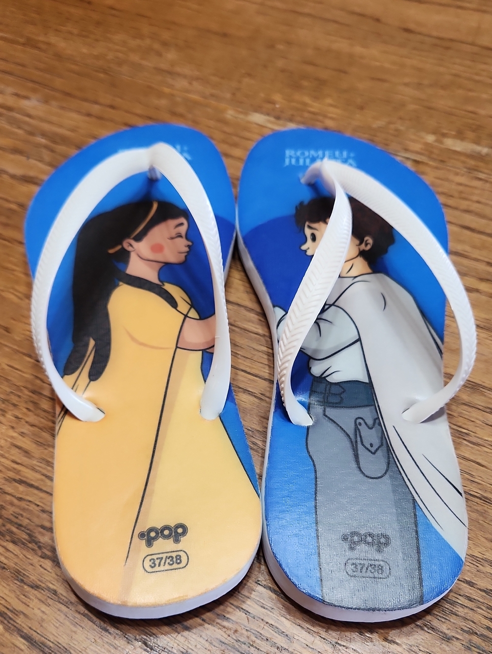Pop Printed Romeu + Julieta Flip Flops- Size 37/38